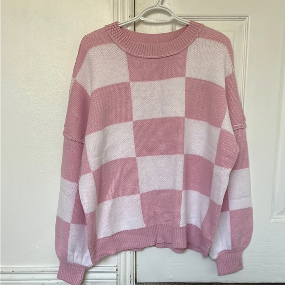 Cozy Pink and White Checkered Crewneck Sweater